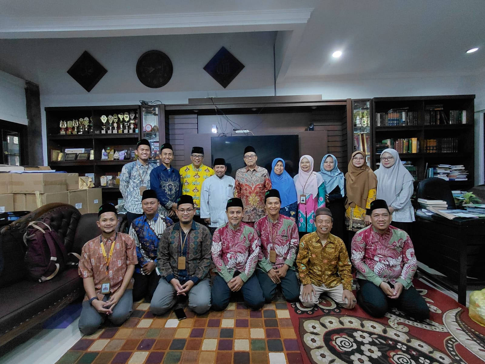 Menemukan Cahaya di Tengah Kesibukan: Inspirasi Spiritual untuk Umat Modern